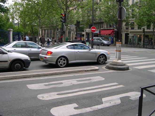  Voiture de sport (Hyundai)